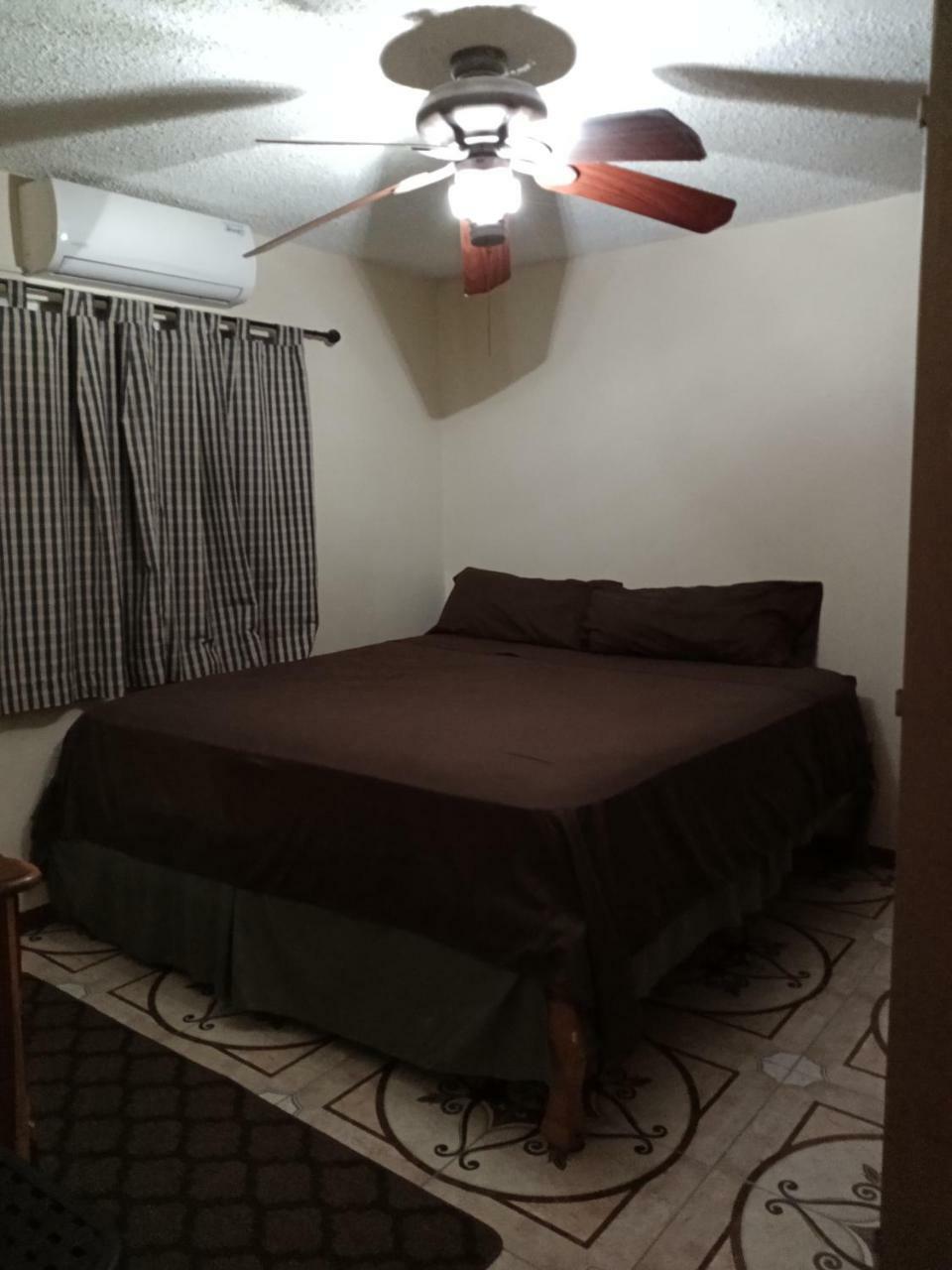 Oaklands Oasis Apartman Kingston Kültér fotó