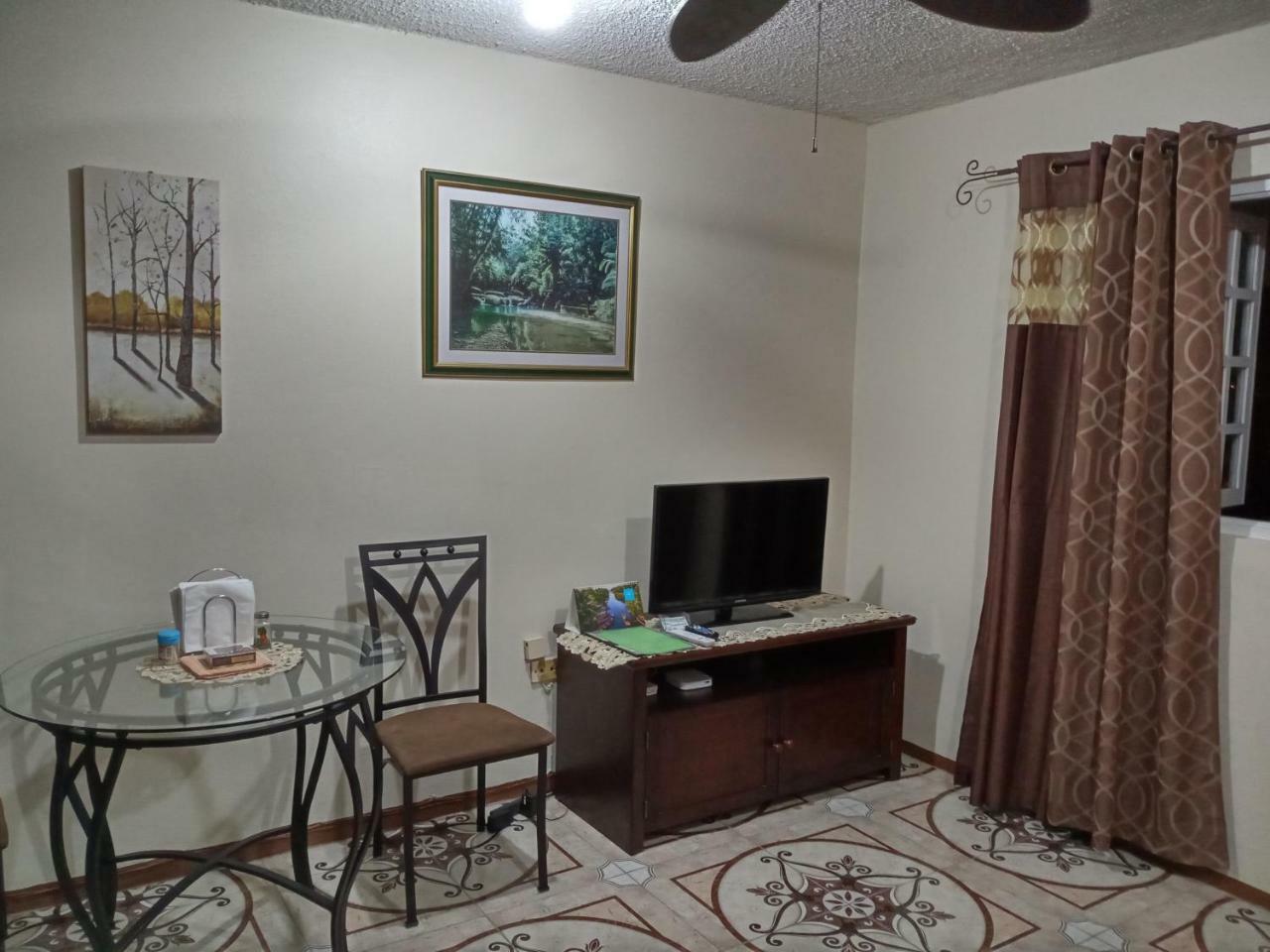 Oaklands Oasis Apartman Kingston Kültér fotó